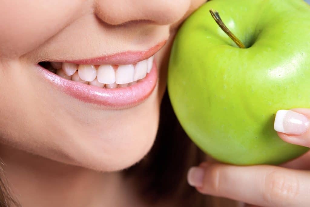 Whiten Your Teeth Naturally | Dental Solutions Algodones